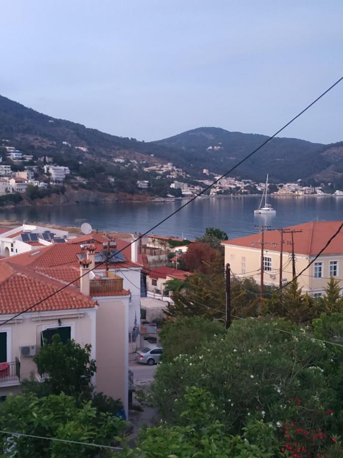 Elthimia'S Apartment Poros Town Dış mekan fotoğraf
